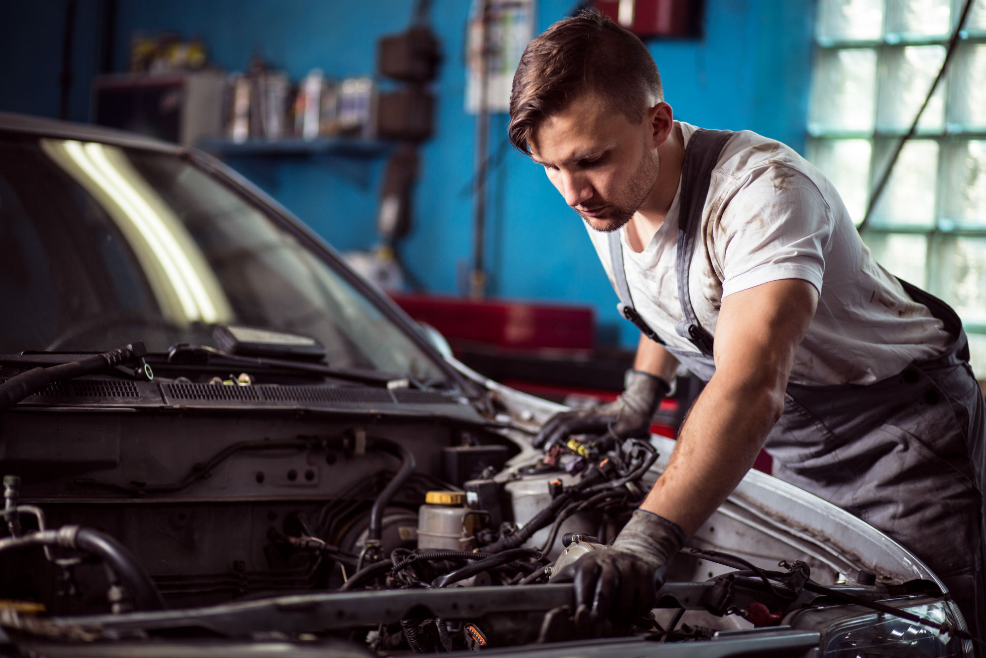 Mechanics Can Use Wholesale Auto Parts In Chicago To Go Into Business For Themselves