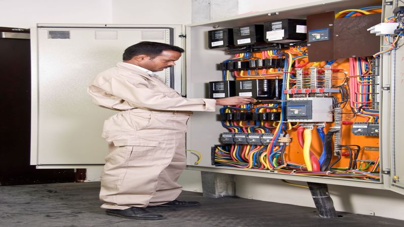2 Components to Repair in Your Business’s Electrical System in PA