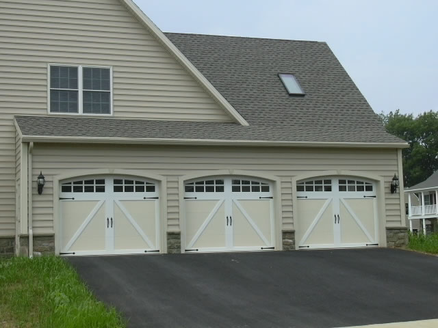 Affordable and Reliable Residential Garage Door Repair Near Lincoln, NE.