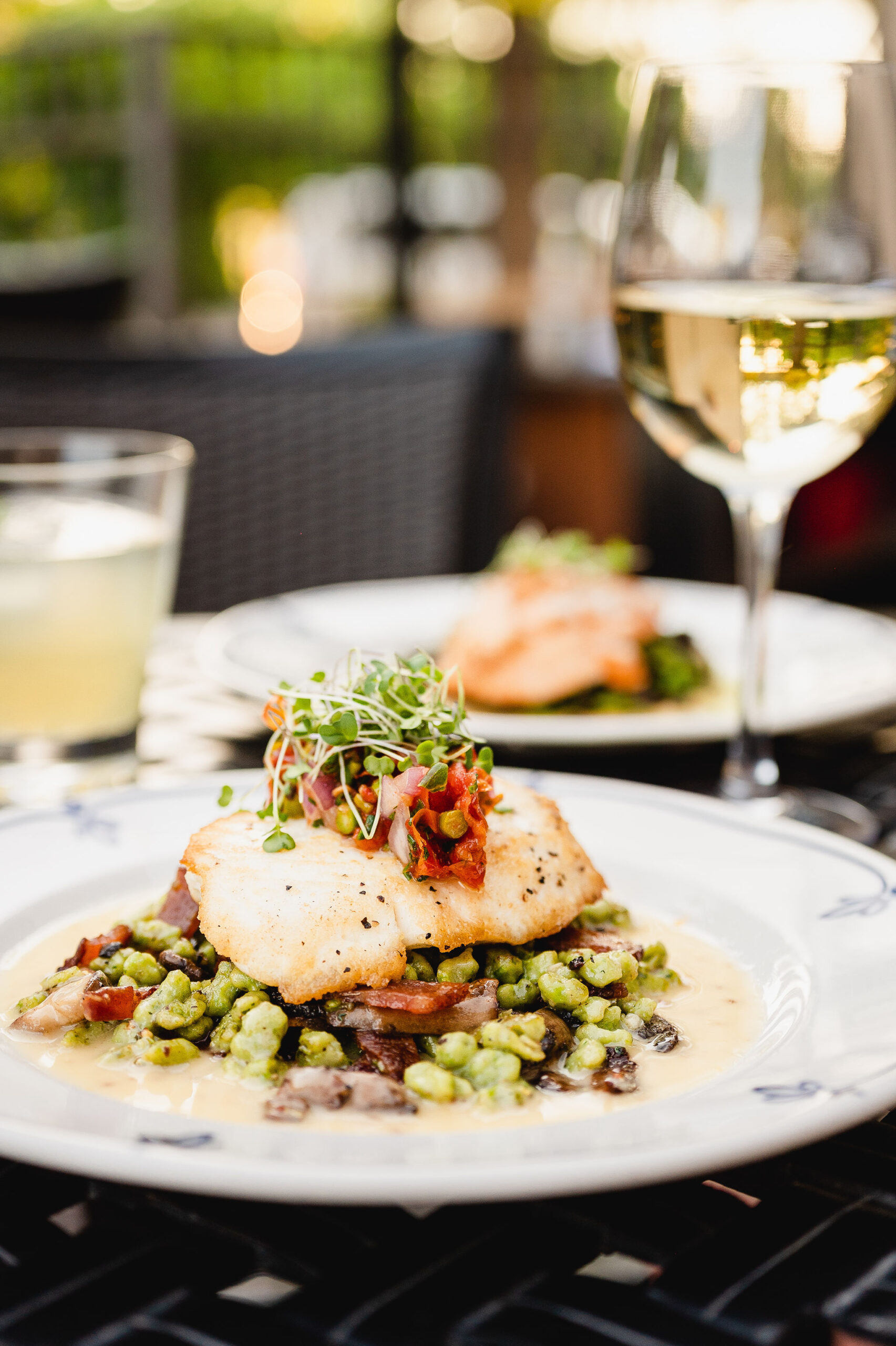 A Beginner’s Guide to a Perfect Date Night at an American Restaurant Near White Bear Lake