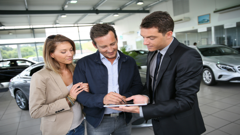 Why Buying from a Dealer is the Best Way to Buy a Car in Joliet, IL